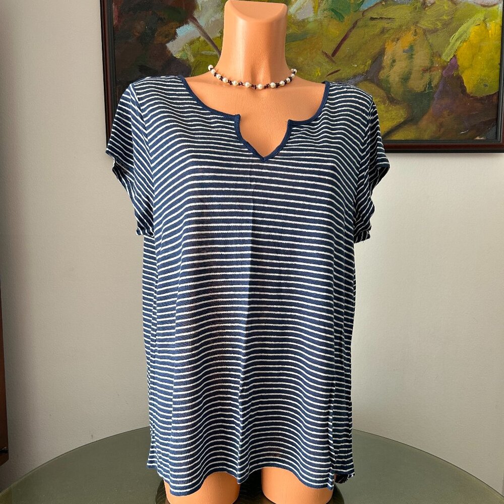 Jones New York NWT Navy Blue Striped Linen Top